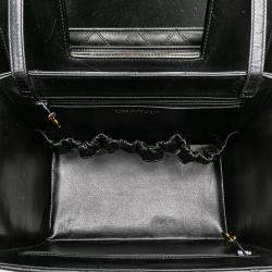 Pre Owned Chanel Black CC Stitched Calfskin Turnlock Vanity Case