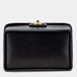 Pre Owned Chanel Black CC Stitched Calfskin Turnlock Vanity Case