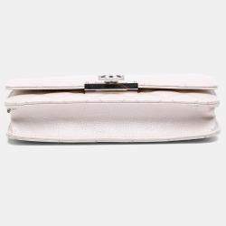 Pre Owned Chanel White Quilted Caviar Golden Class Wallet On Chain