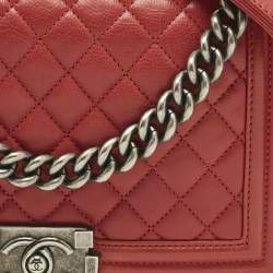 مملوكة مسبقًا Chanel Red Quilted Leather Medium Classic Boy Flap Bag