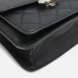 Pre Owned Chanel Half Coco Mark Double Chain Black Leather Shoulder Bag