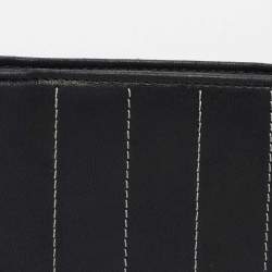 مملوكة مسبقًا محفظة شانييل جيوب سي سي رأسية جلد مخطط أسود