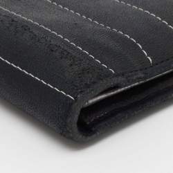 مملوكة مسبقًا محفظة شانييل جيوب سي سي رأسية جلد مخطط أسود