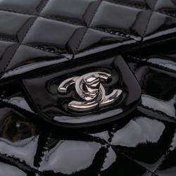 Pre Owned Chanel Black CC Quilted Patent Clutch With Chain