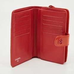 Pre Owned Chanel Orange Quilted Patent Leather CC French Wallet