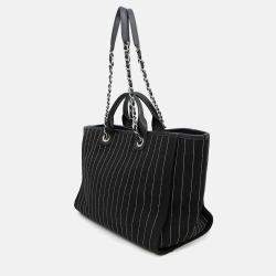 Pre Owned حقيبة شانتوت شانيل دوفيل 2واي قماش جلد سوداء/بيضاء حجم مم