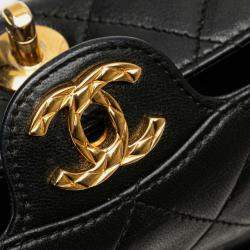 Pre Owned Chanel Black CC Quilted Lambskin Crossbody