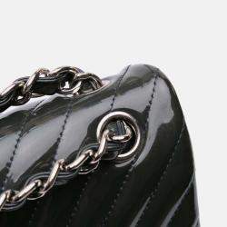 Pre Owned Chanel Navy Blue Jumbo Classic Chevron Patent Double Flap