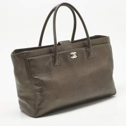 Pre Owned Chanel Metallic Leather XL Executive Cerf Tote