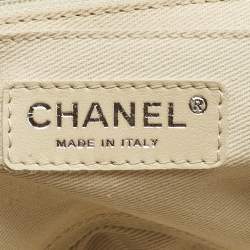 Pre Owned Chanel Navy Blue Quilted Caviar Leather Medium Timeless CC Flap Bag