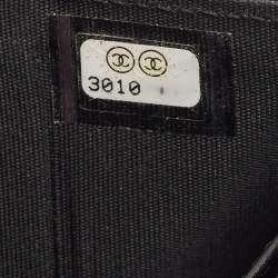 Pre Owned محفظة شانيل بوي جلد كافيار مبطن أسود