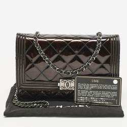 Pre Owned Chanel Metallic Quilted Patent Leather Boy WOC Bag