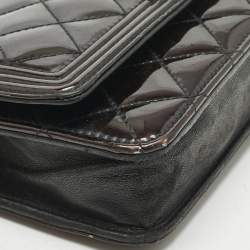Pre Owned Chanel Metallic Quilted Patent Leather Boy WOC Bag
