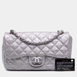 Pre Owned Chanel Silver Quilted Aged Calfskin On The Rocks Flap