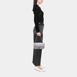 Pre Owned Chanel Silver Quilted Aged Calfskin On The Rocks Flap