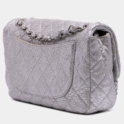 Pre Owned Chanel Silver Quilted Aged Calfskin On The Rocks Flap