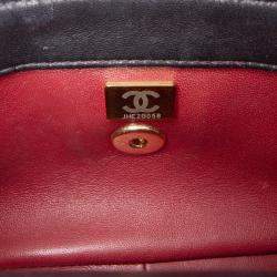 Pre Owned Chanel Black Small Quilted Lambskin Resin Pearl Chain Flap