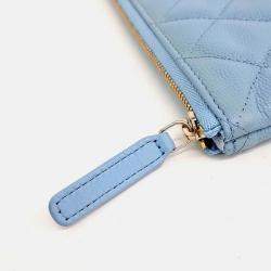 مملوكة مسبقًا Chanel New Medium Blue Caviar Leather Clutch