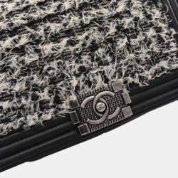 Pre Owned Chanel Boy Black White Leather and Fabric Shoulder Bag