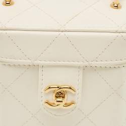 Pre Owned Chanel Off White Quilted Leather Vanity Clutch with Chain