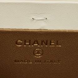 Pre Owned Chanel Off White Quilted Leather Vanity Clutch with Chain