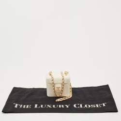 Pre Owned Chanel Off White Quilted Leather Vanity Clutch with Chain