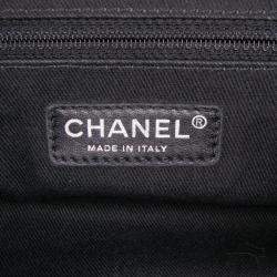 Pre Owned Chanel Red Medium Quilted Caviar Easy Flap