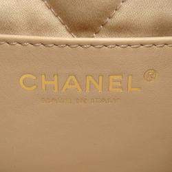 Pre Owned Chanel 22 Mini White Shiny Calf Leather Chain Shoulder Bag