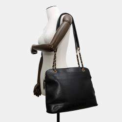 Pre Owned Chanel Logo Black Caviar Leather Chain Shoulder Bag