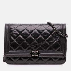 Pre Owned Chanel Black Quilted Shiny Aged Calfskin Boy Wallet On Chain
