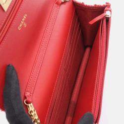 Pre Owned Chanel 2.55 Red Fabric Shoulder Bag