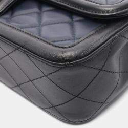 Pre Owned Chanel Matelassé Navy/Black Lambskin Leather Shoulder Bag