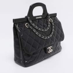 Pre Owned Chanel Black Quilted Glazed Leather Small CC Delivery Bag