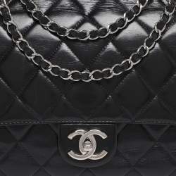 Pre Owned Chanel Black Quilted Glazed Leather Small CC Delivery Bag