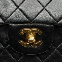 Pre Owned Chanel Black Medium Classic Lambskin Double Flap