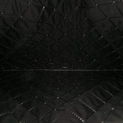 Pre Owned Chanel Black/White Large Quilted Lambskin Camellia O Case Clutch