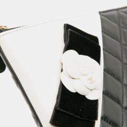 Pre Owned Chanel Black/White Large Quilted Lambskin Camellia O Case Clutch