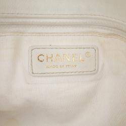 Pre Owned Chanel White Medium Stitched Calfskin Covered CC Flap