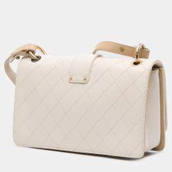 Pre Owned حقيبة شانيل جلد عجل أبيض CC مغلق بسلسلة