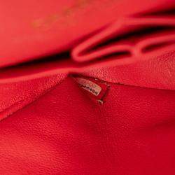 مملوكة مسبقًا Chanel Classic Medium Red Caviar Leather Double Flap Bag