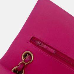 Pre Owned Chanel Classic Double Flap Medium Pink Chevron Lambskin Shoulder Bag