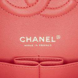 Pre Owned Chanel Classic Double Flap Medium Red Chevron Lambskin Shoulder Bag
