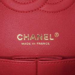 Pre Owned Chanel Classic Double Flap Medium Red Chevron Lambskin Shoulder Bag