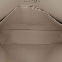 Pre Owned Chanel Classic Double Flap Medium Chevron Lambskin Shoulder Bag