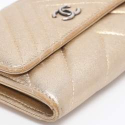 Pre Owned Chanel Gold Chevron Leather Compact Wallet
