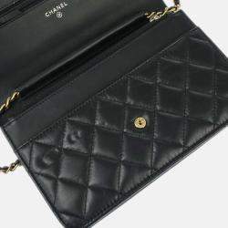 Pre Owned ChanelLucky Charms 2.55 Reissue Calfskin Wallet On Chain 