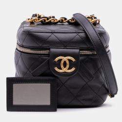 Pre Owned Chanel Black Small CC Quilted Calfskin Vanity Case with Chain