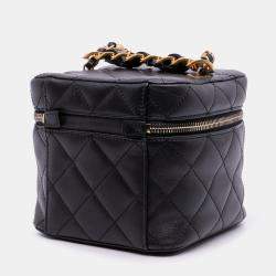 Pre Owned Chanel Black Small CC Quilted Calfskin Vanity Case with Chain