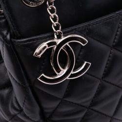 Pre Owned Chanel Black Quilted Lambskin 7 Tote