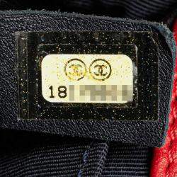 Pre Owned Chanel Boy Medium Red/Green Velour Leather Shoulder Bag